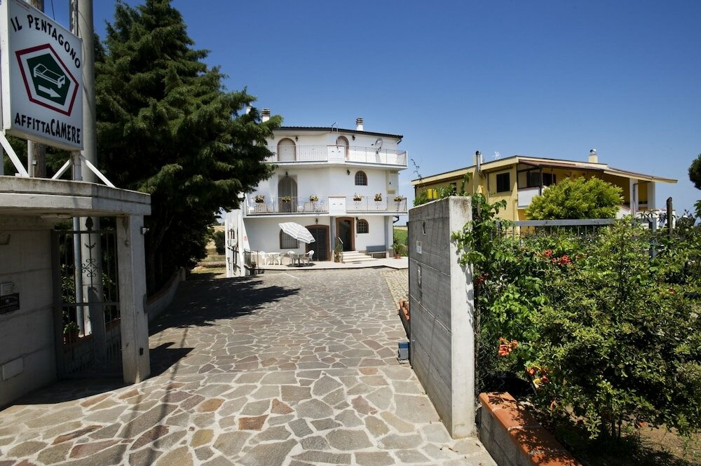 Фото отеля 5