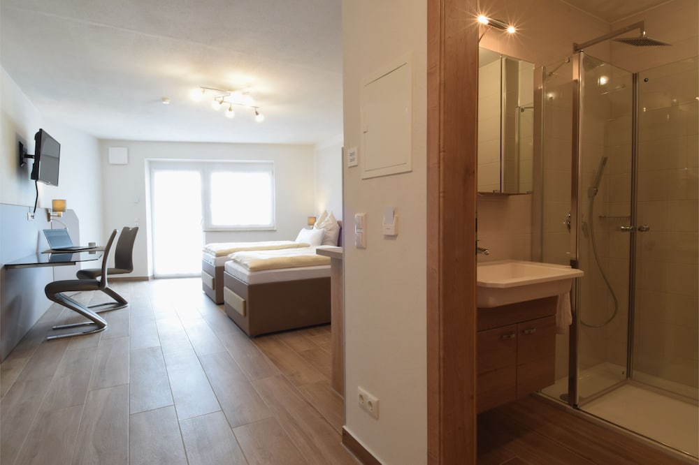 Фото Aparthotel Donaustern