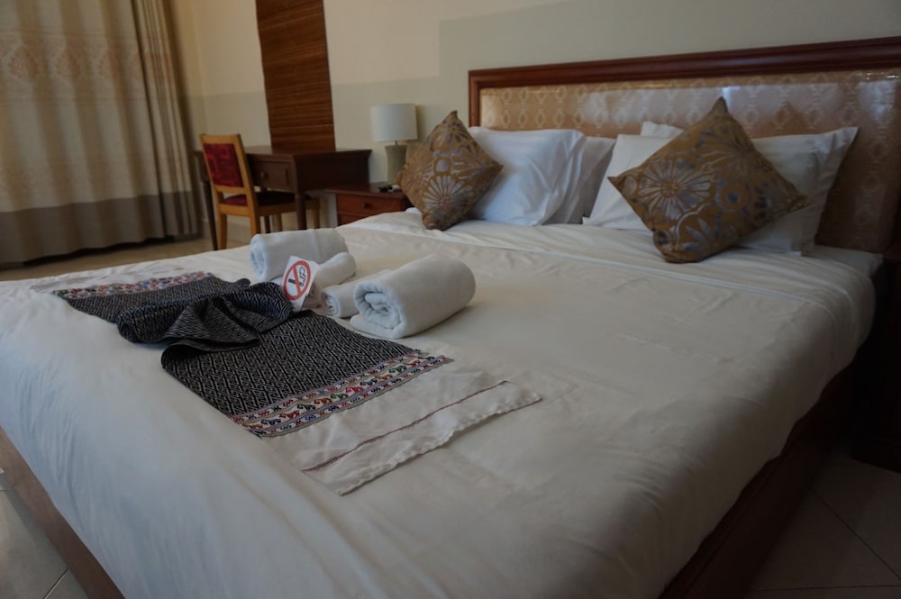 Фото New Rose Boutique Hotel