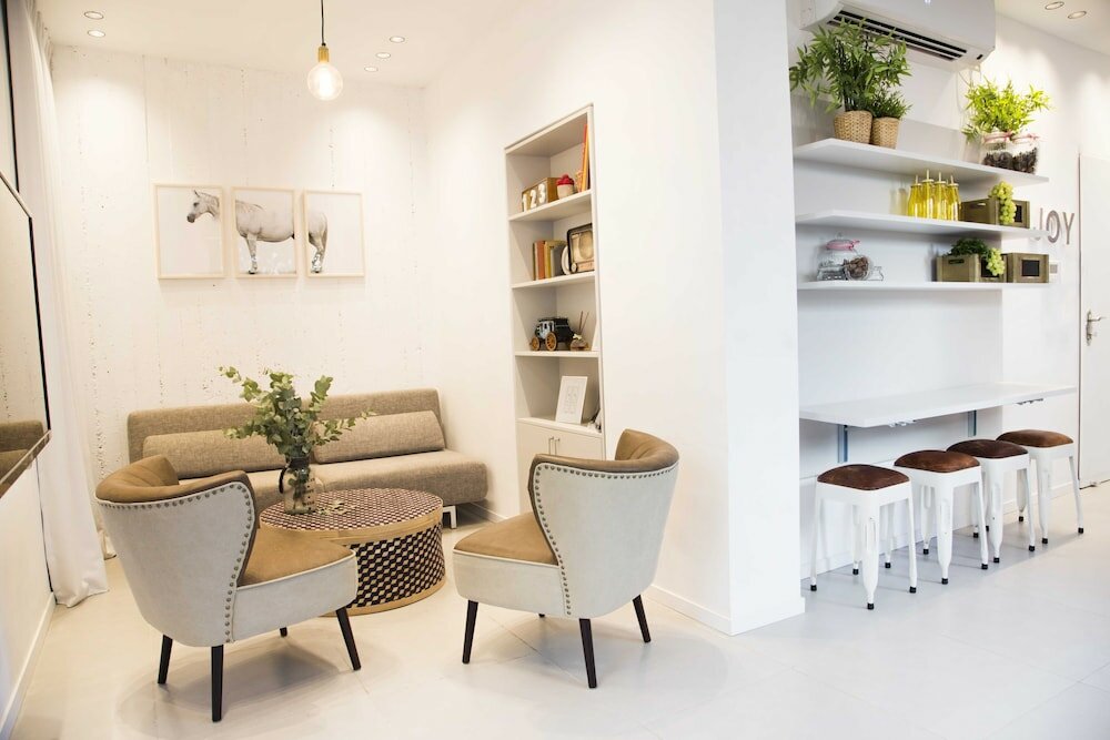 Фото Mr. Promenade - by Tlv2go