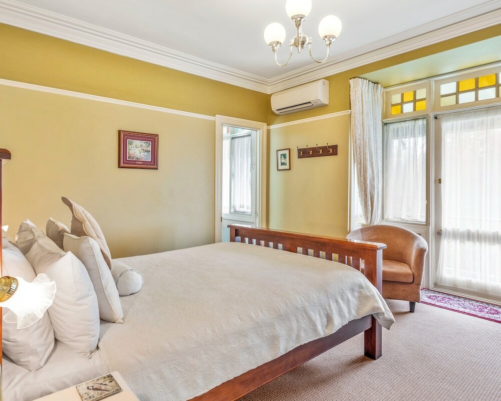 Фото Bethany Manor Bed & Breakfast