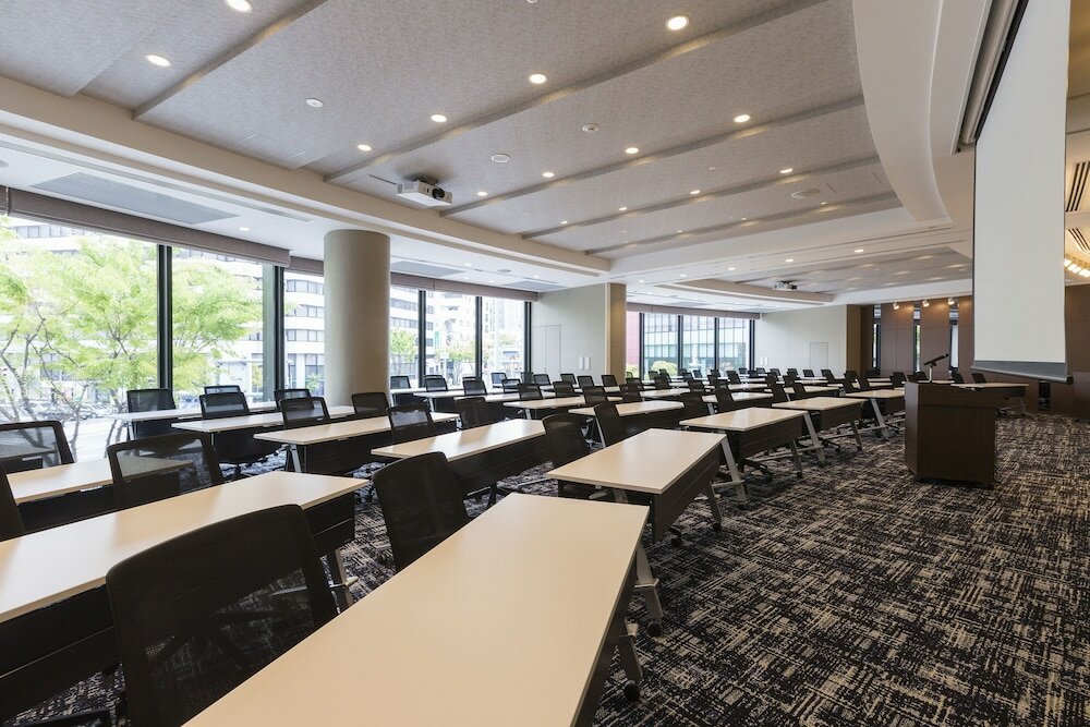 Фото Premier Hotel Cabin President Osaka