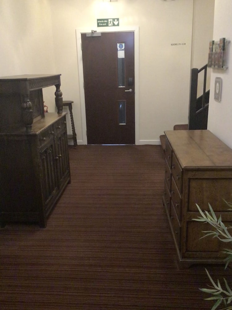 Фото Ty Dre Town House