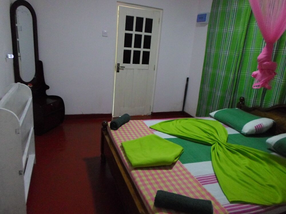 Фото Green Lantern Inn