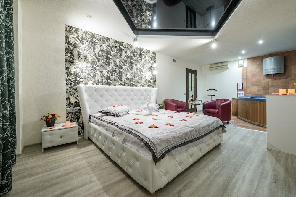 Hotel Alex Hotels on Budapeshtskaya, Saint Petersburg, photo