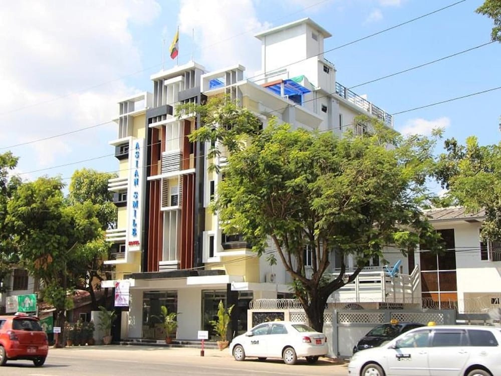 Фото отеля 1