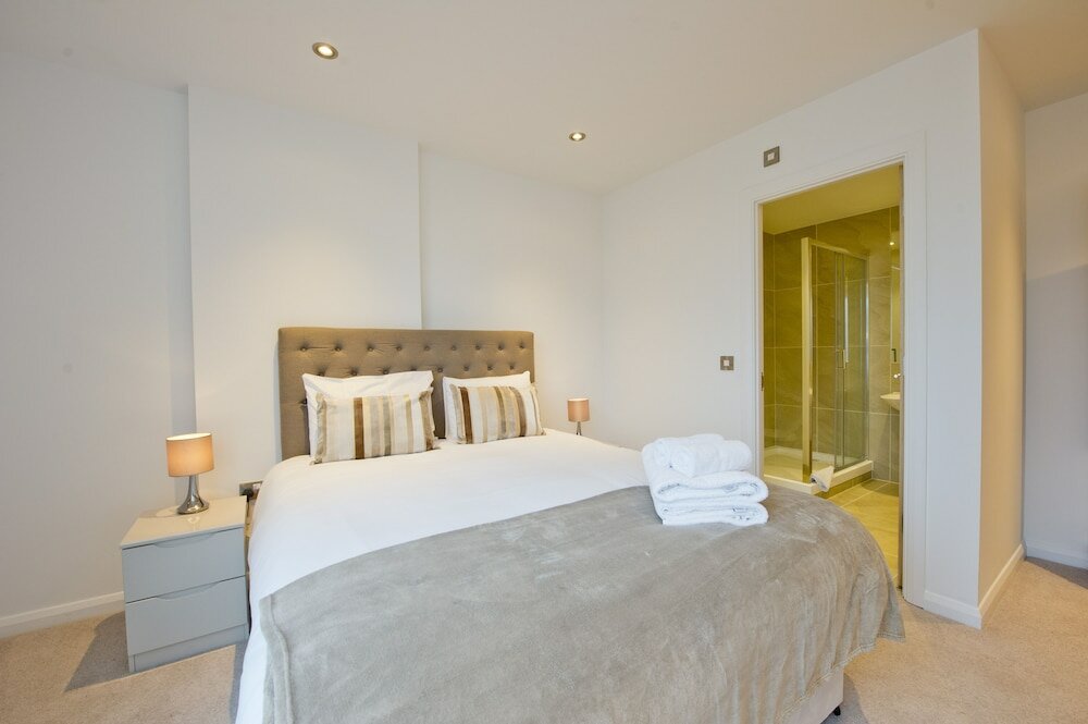 Фото London Bridge – Tooley St by Flying Butler