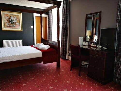 Гостиница Caledonian Hotel в Дамфрисе