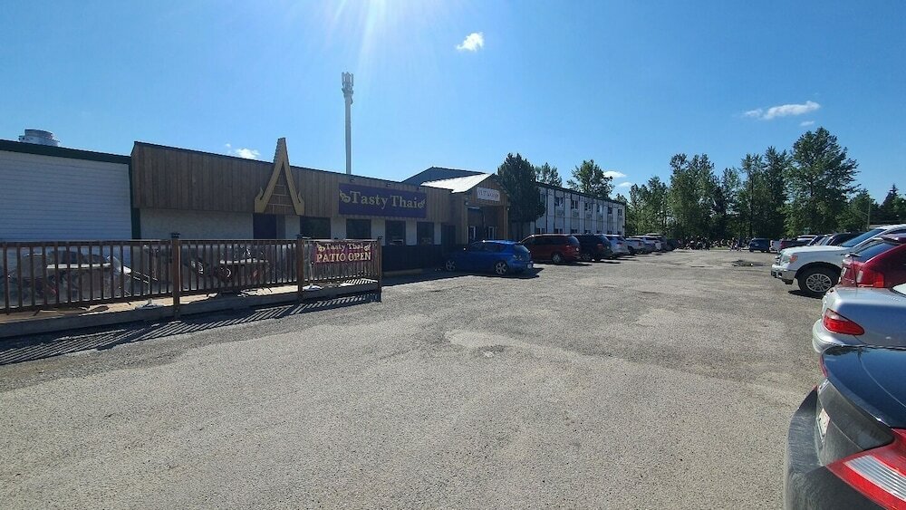 Фото Sundre Motor Inn