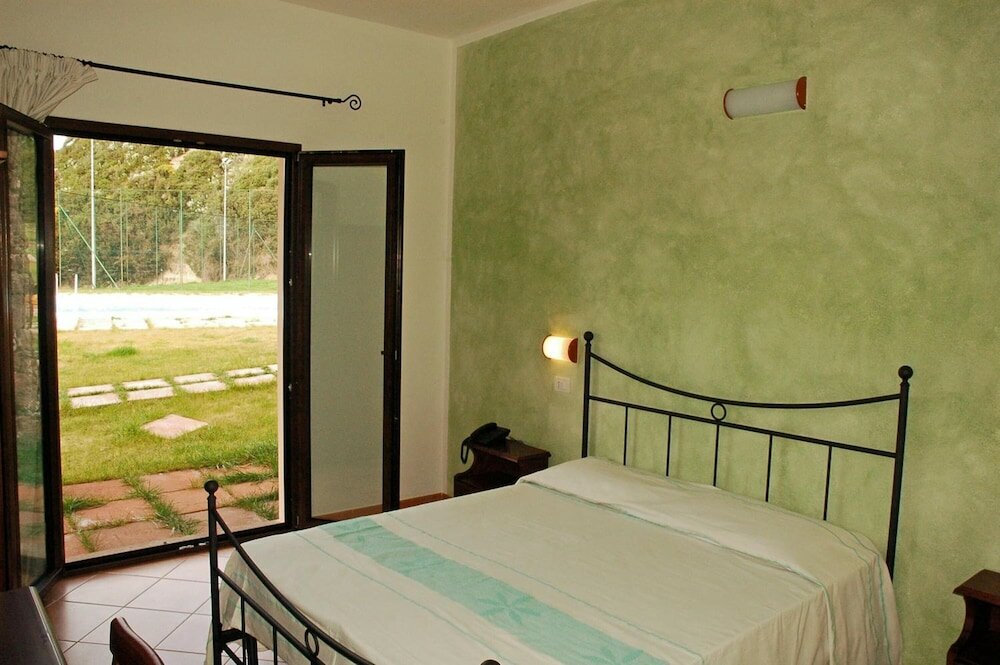 Фото Hotel La Fattoria