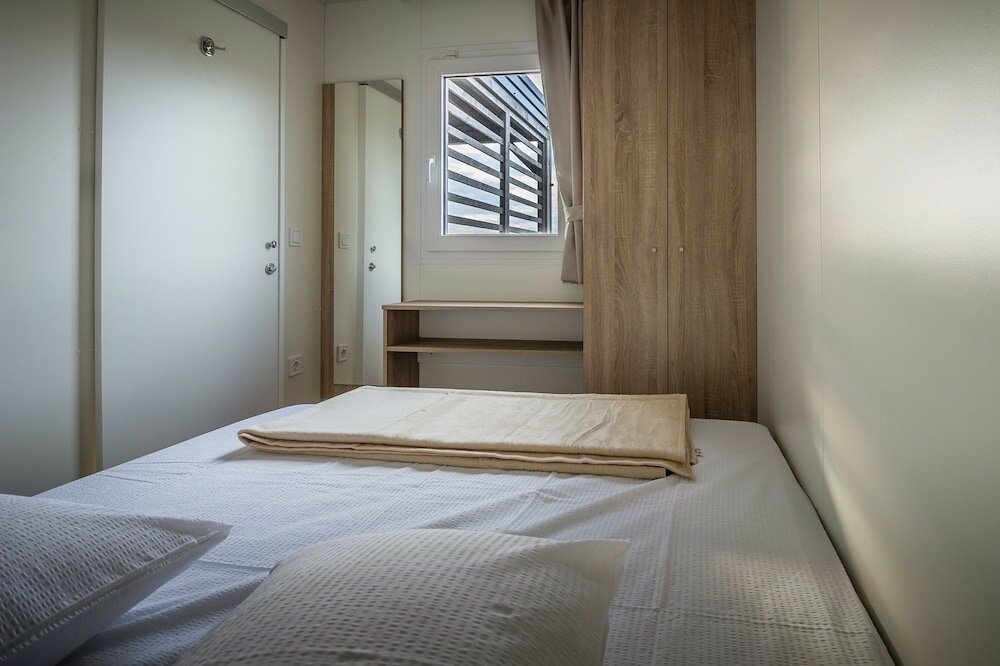 Фото Mediteran kamp Mobile Homes in Camping Klenovica