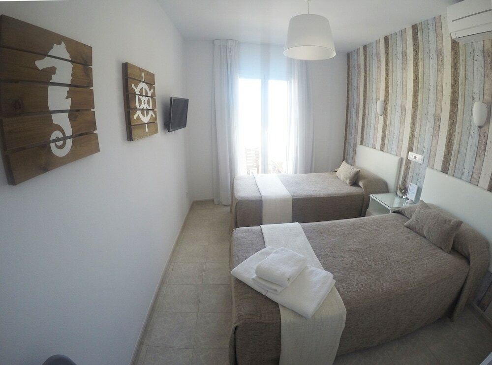 Фото Hostal del Mar