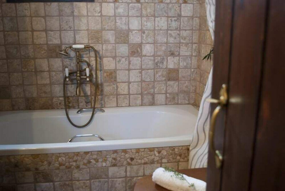 Фото Arethousa Villas