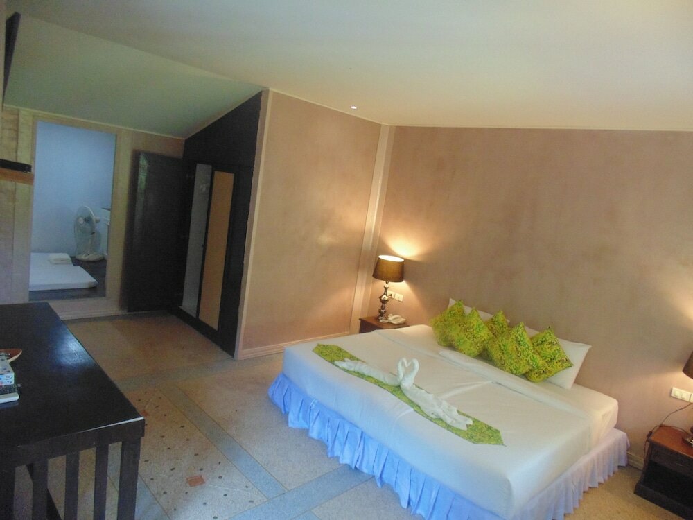 Фото Aonang Cliff Mountain New Resort