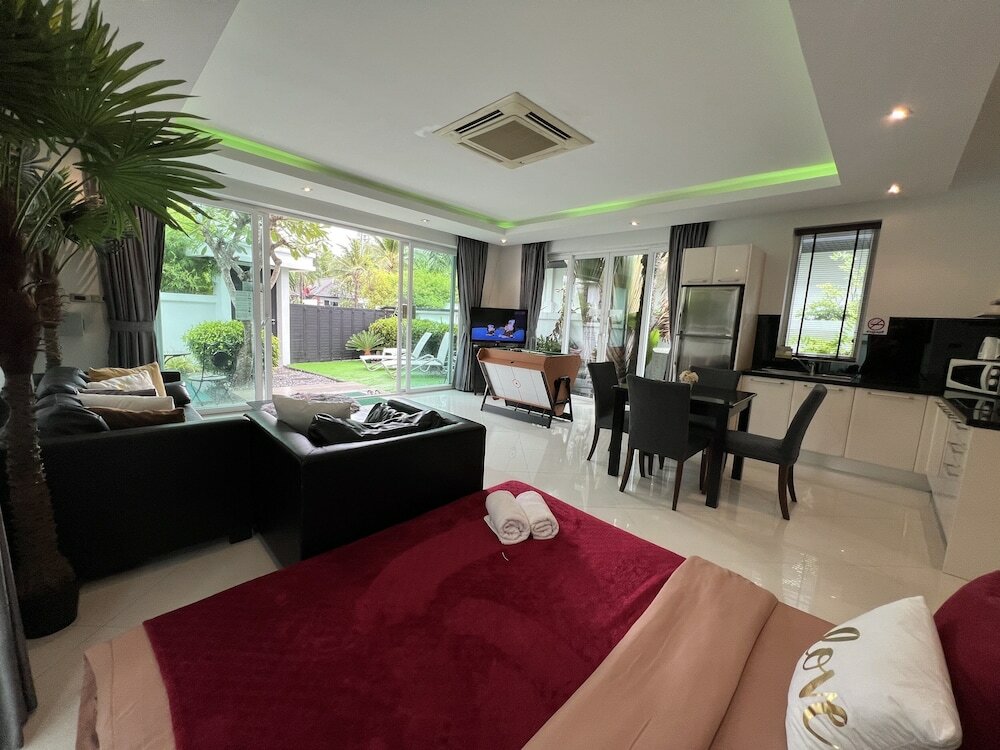 Фото Colibri Pool Villa Pattaya