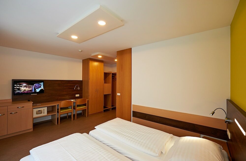 Фото Hotel Kolpinghaus Wien Zentral