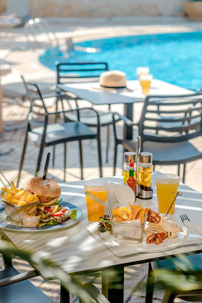 Фото Louis Althea Beach Hotel