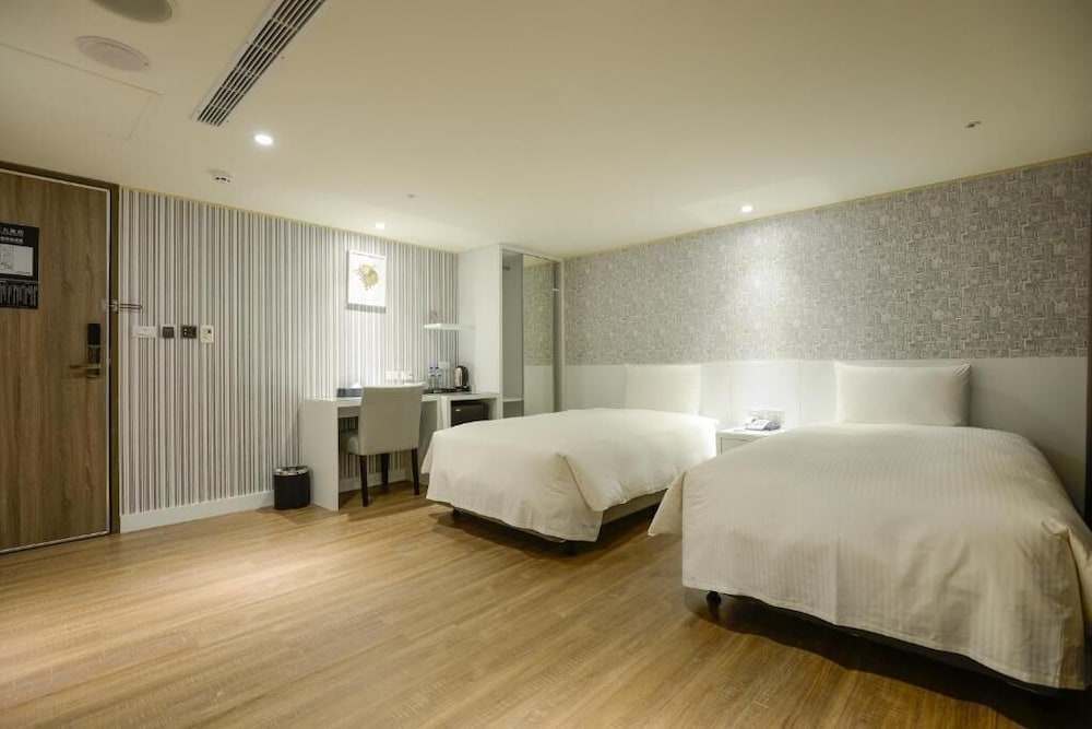 Фото Golden Pacific Hotel- Taichung