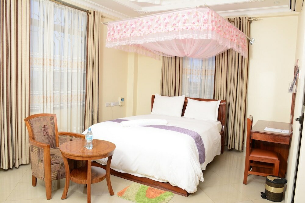 Фото Silver Paradise Hotel