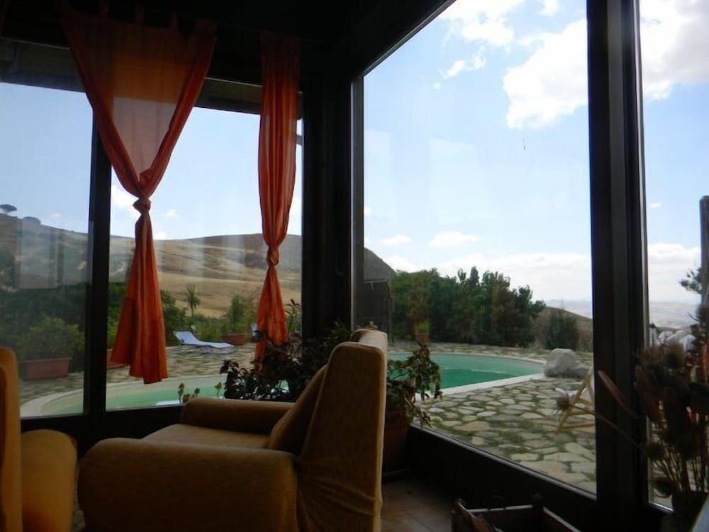 Фото Masseria Xireni