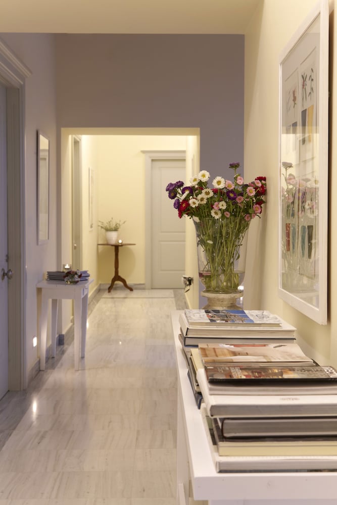 Фото Hydra Hotel