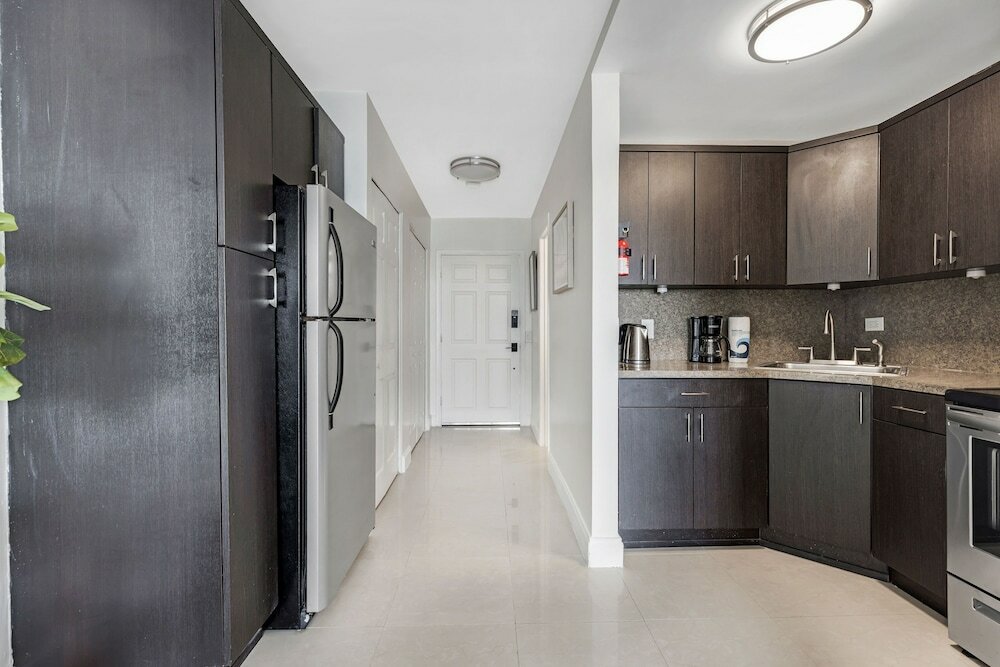 Фото Waterfront condo Studio - Free Parking