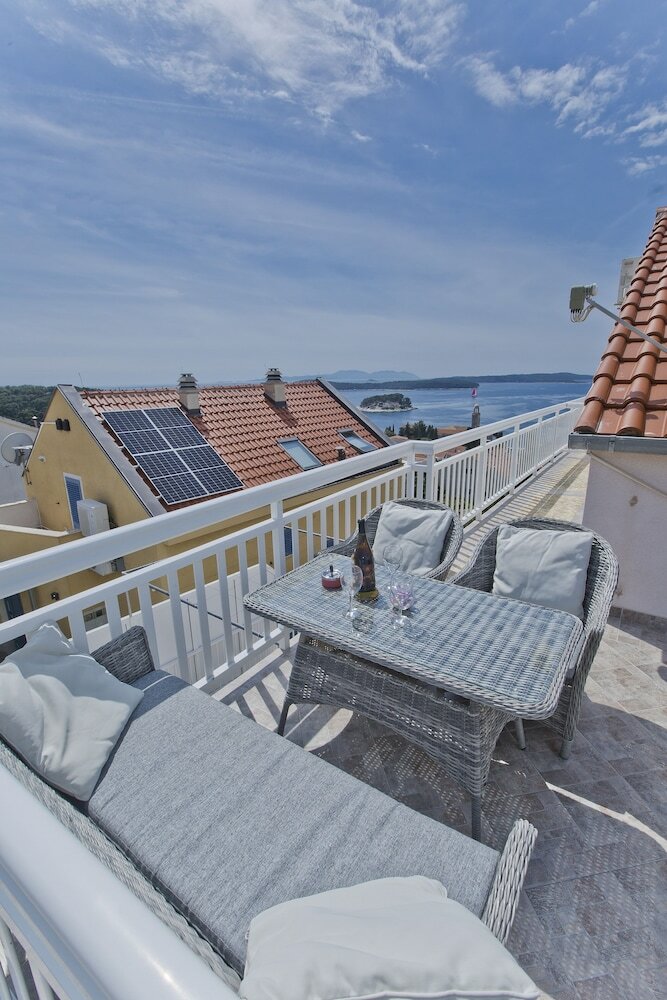 Фото Apartmani Kresic