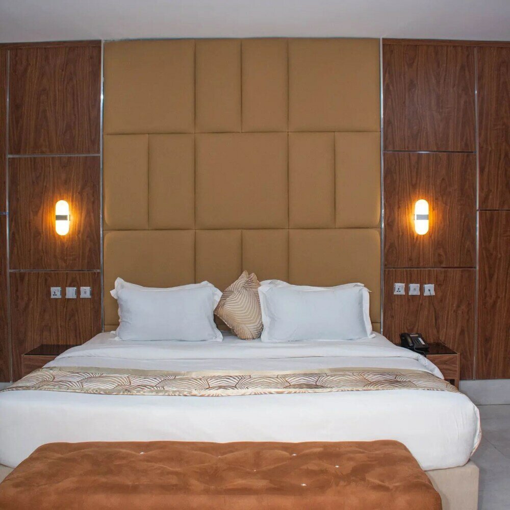Фото De Phantom Continental Hotel Lekki
