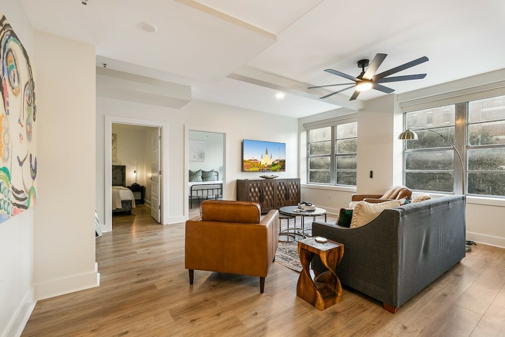 Фото Heart of Nola Modernized 4br Condo Gem