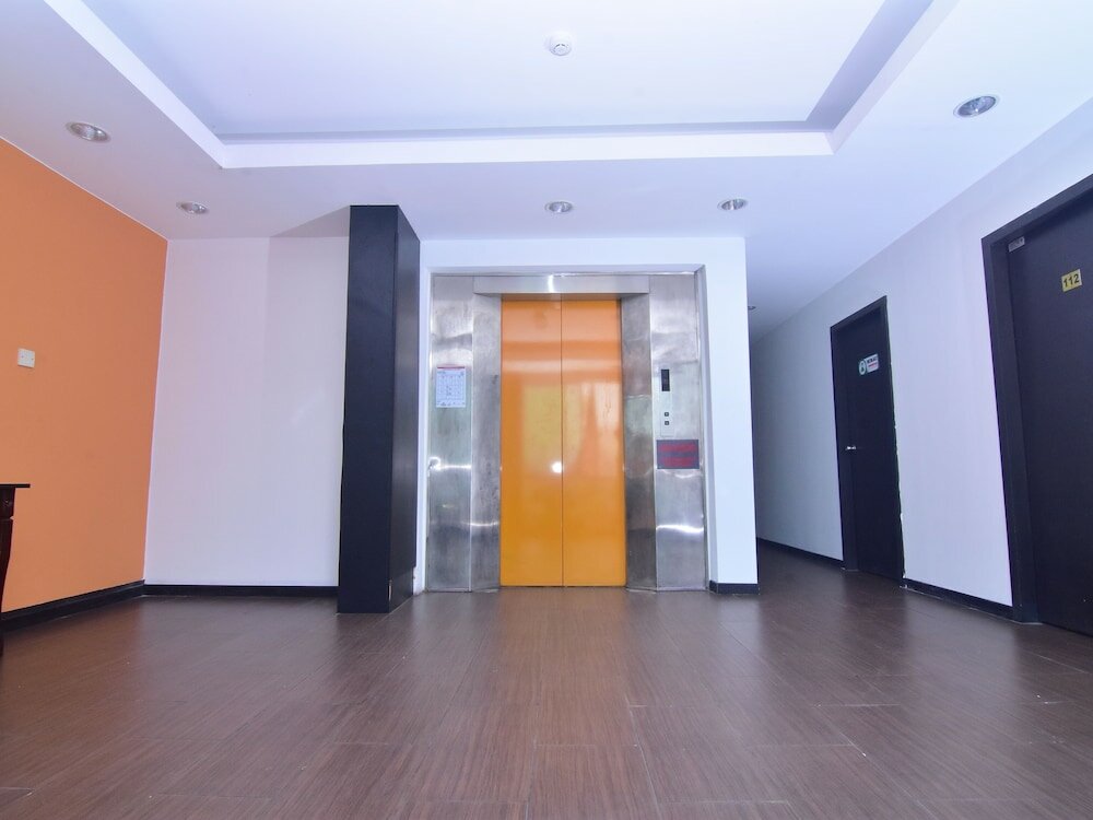 Фото Oyo 43959 Astana Hotel