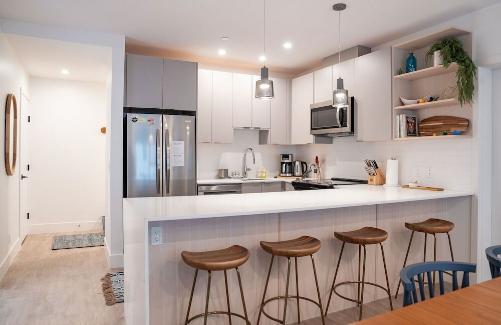 Фото Powder Pines Retreat Revelstoke Vacation