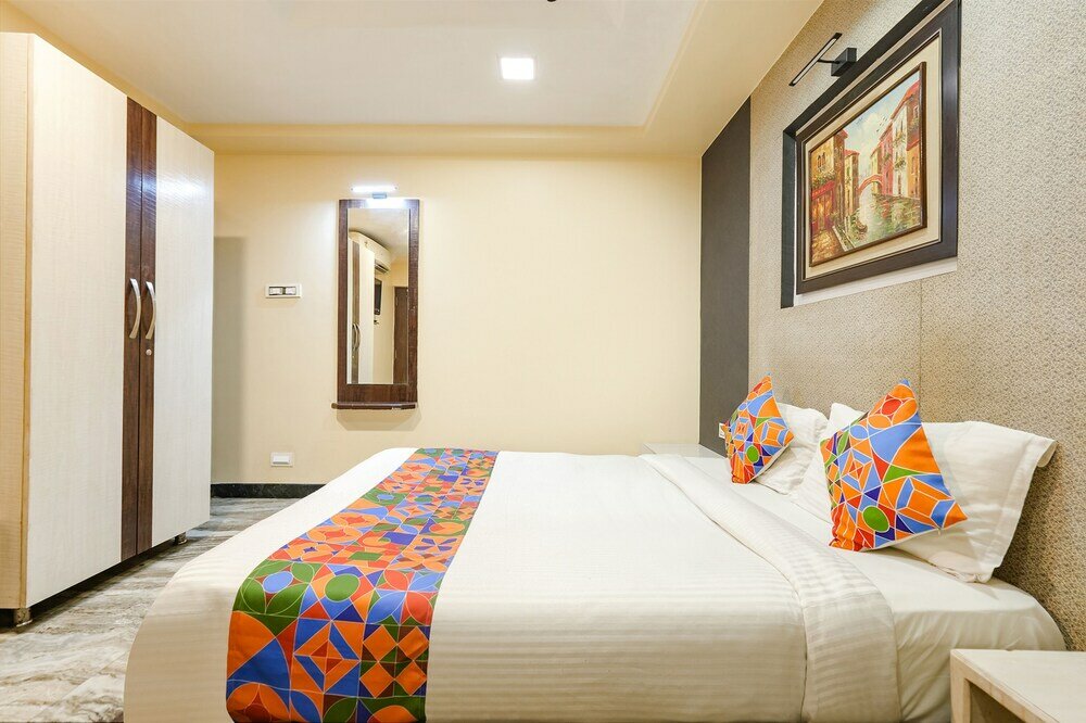 Фото Fabexpress Raj Supreme Residency