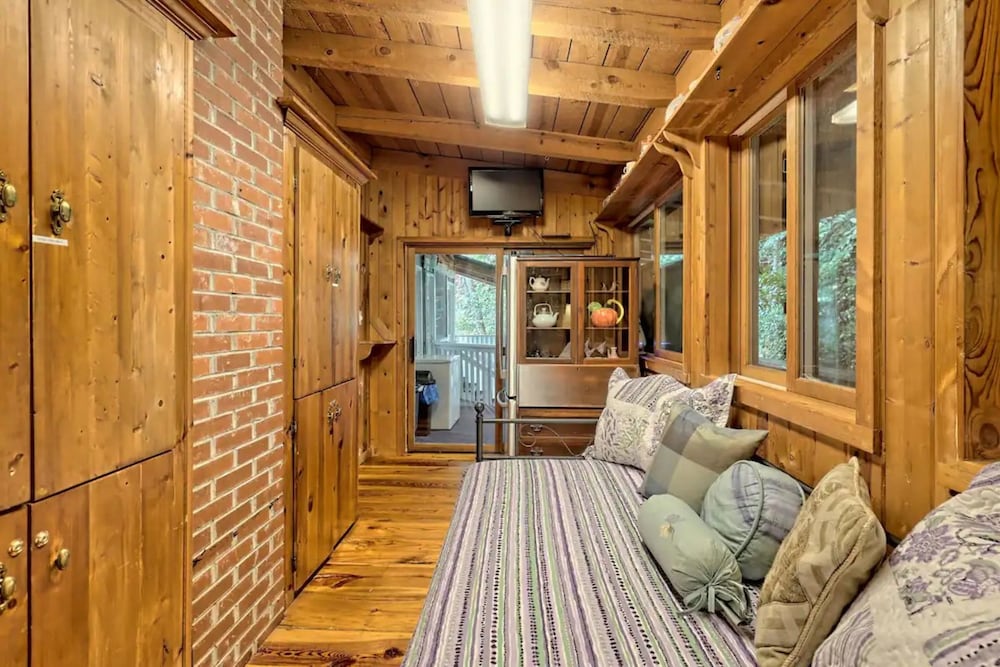 Фото T Landing Top & Bottom Units