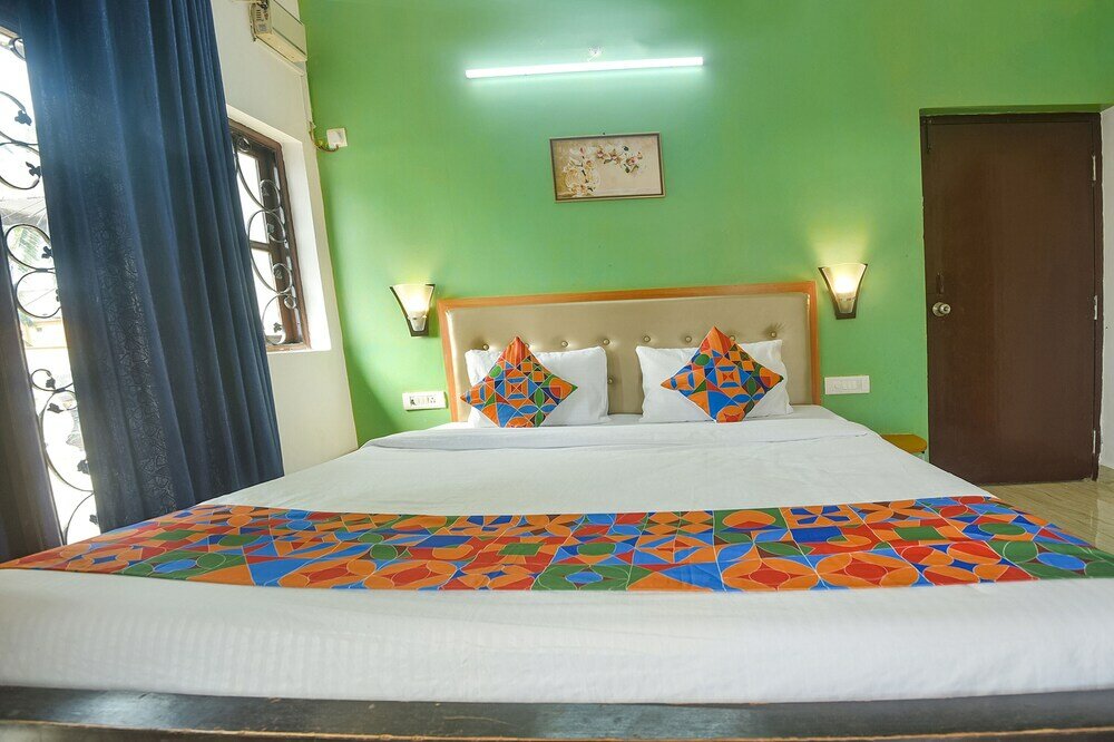 Фото Fabexpress Royal Palace Beach Resort