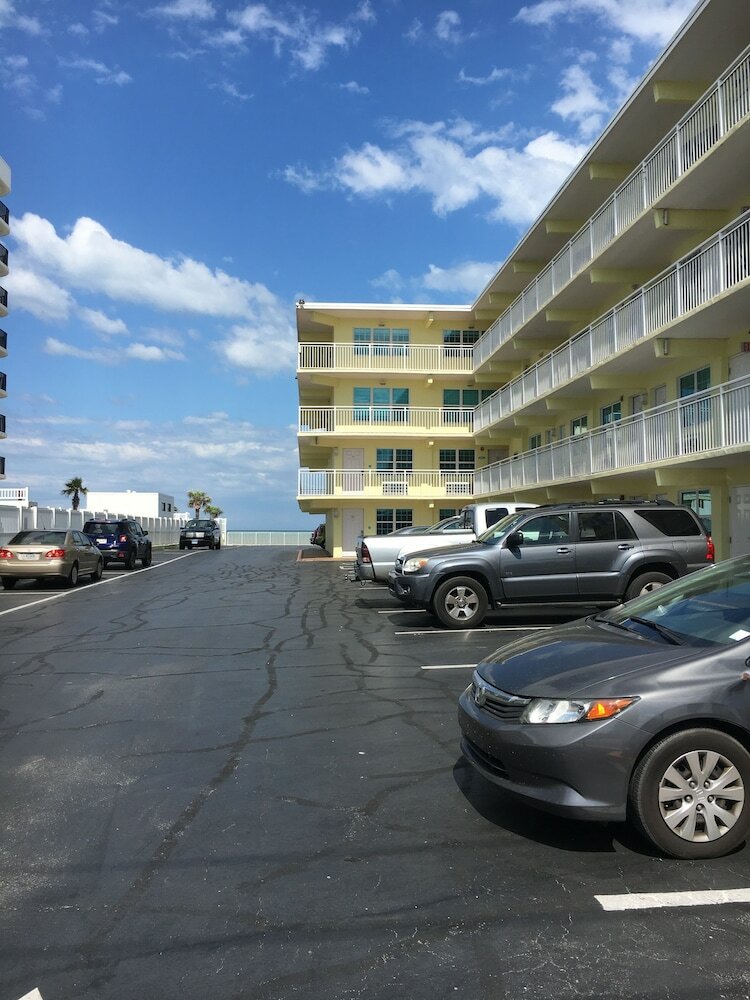 Фото Sea Shells Beach Club