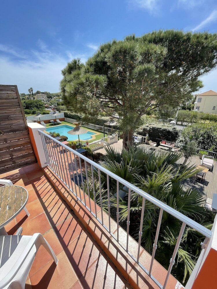 Фото Hotel Athéna