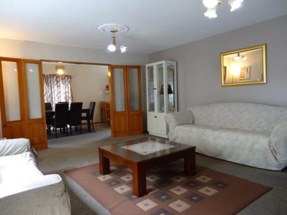 Фото Athena Motel & Apartments