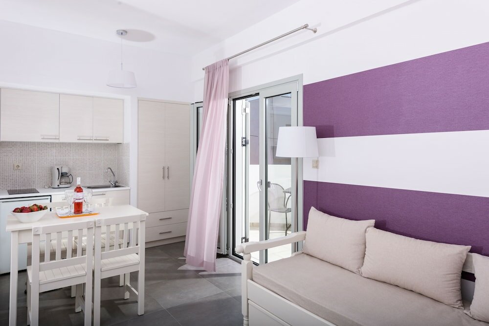 Фото Angela Suites Boutique Hotel