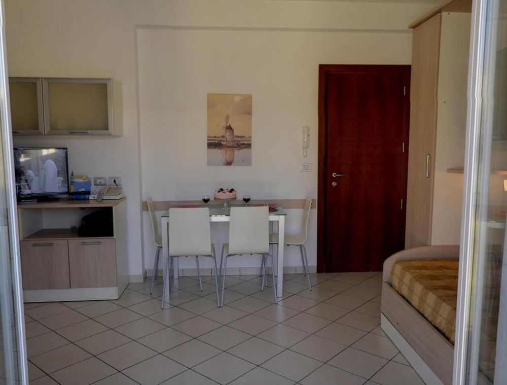 Фото Hotel Christian