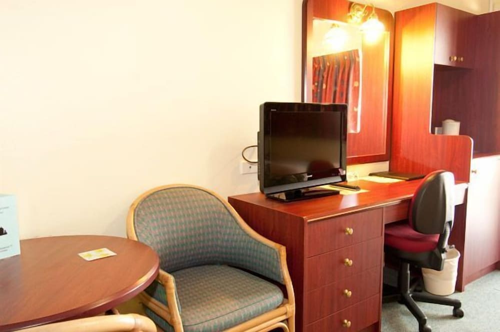 Фото New Olympic Motel