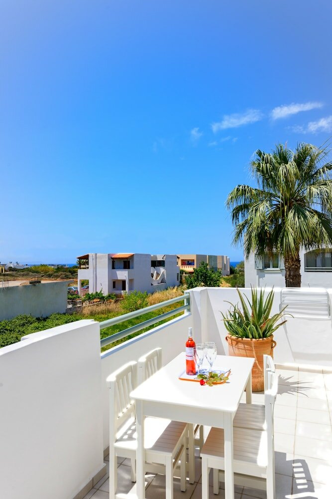 Фото Angela Suites Boutique Hotel