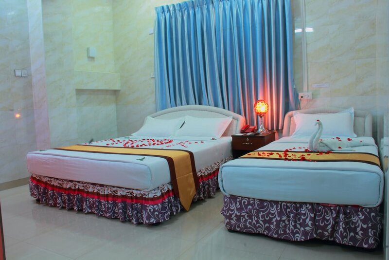Гостиница Mk Hotel в Янгоне