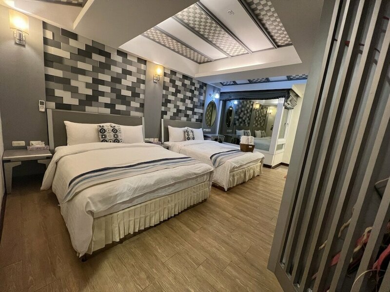 Гостиница Ming-Jun Holiday Inn
