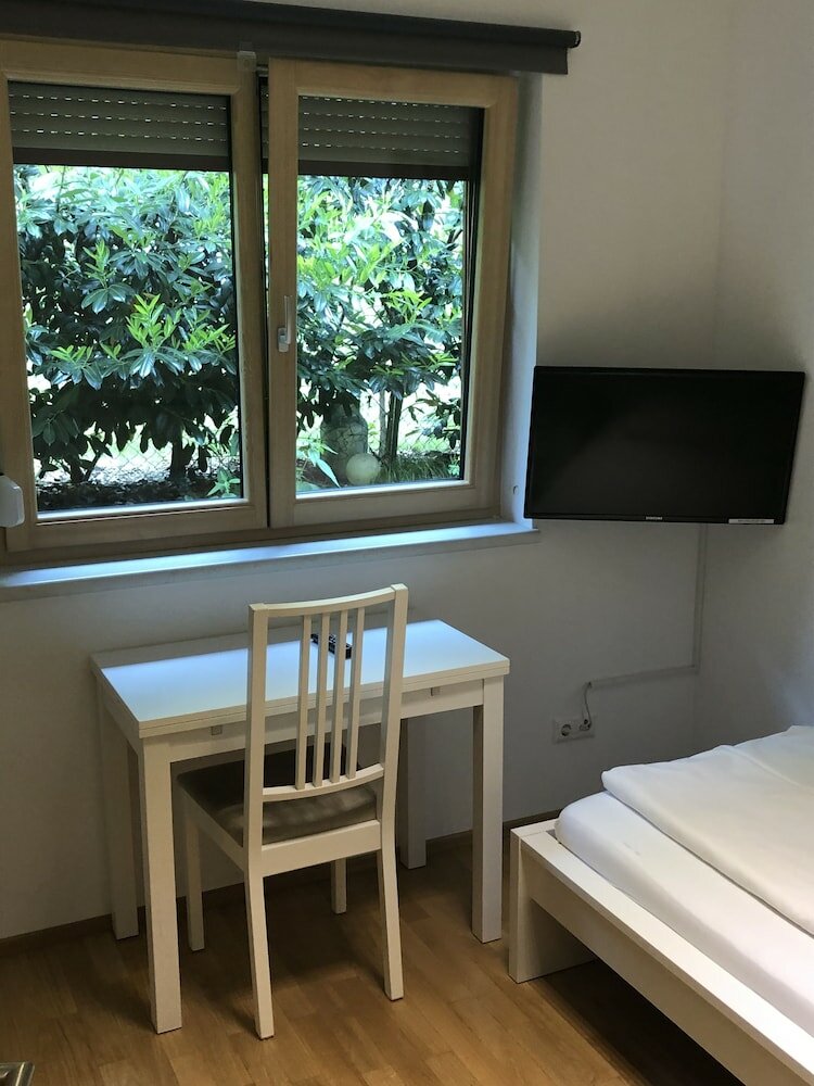 Фото Gasthof - Pension Waldhof