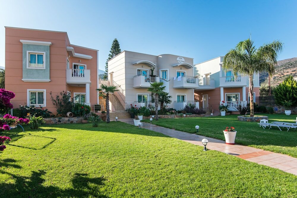 Фото King's Village Apartments