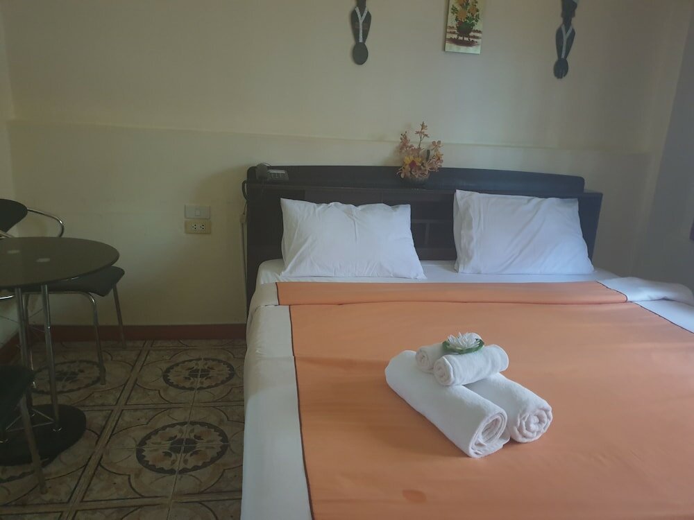 Фото Chaiyapoon Inn