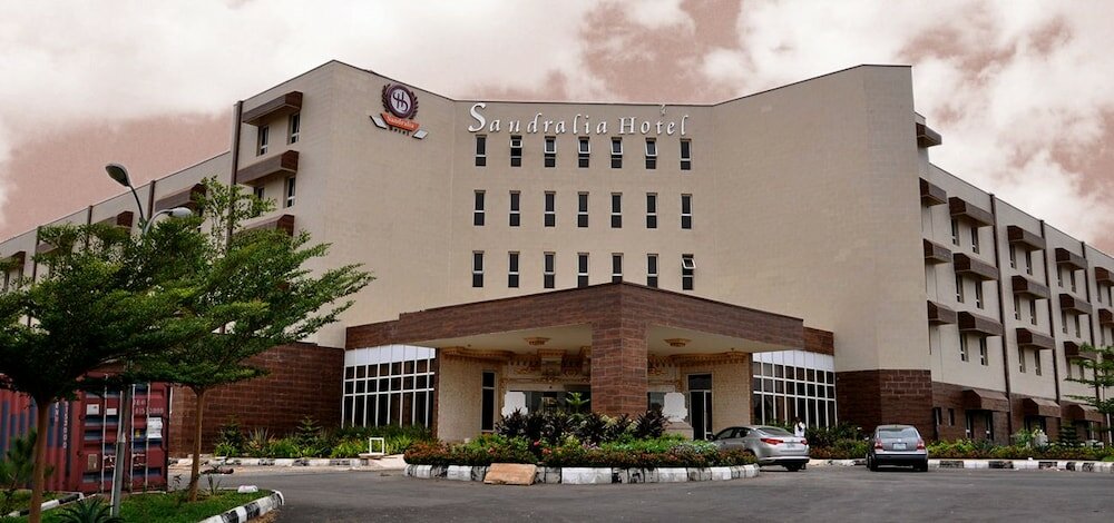 Фото отеля 1