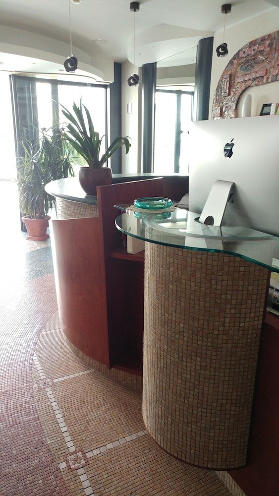 Фото Hotel La Perla