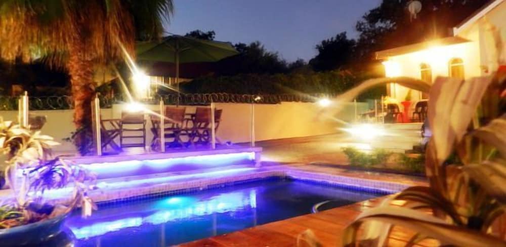 Фото Blackwood Guest House