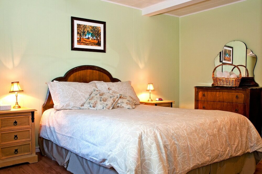 Фото La Galouine Auberge & Restaurant